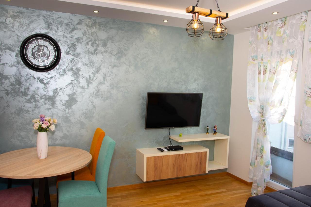 Laura Apartment Novi Sad Exterior photo